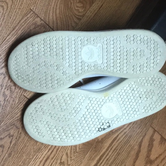 Adidas Stan Smith Shoes - Picture 3 of 6